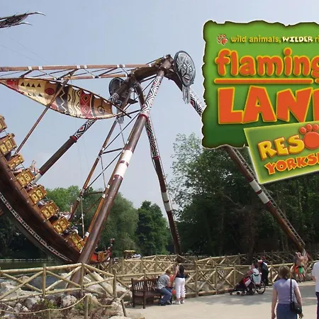 Hotel Luxury Hot Tub 5 Star Country Park Huge Veranda Colour Change Hot Tub Private Fishing Free Parking Malton